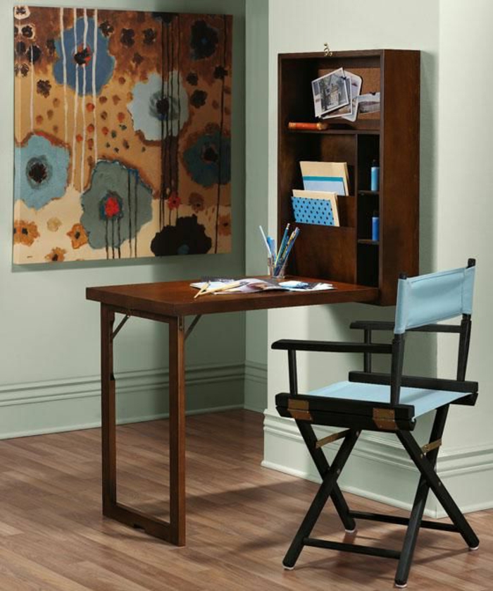 platzsparende-möbel-blauer-stuhl