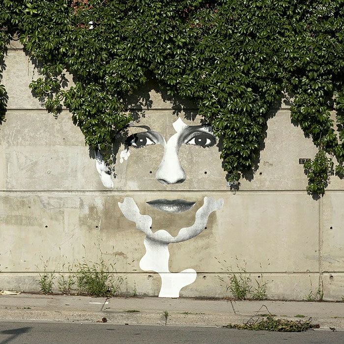 Graffiti-Art-Frau-Gesicht-Haare-Grün