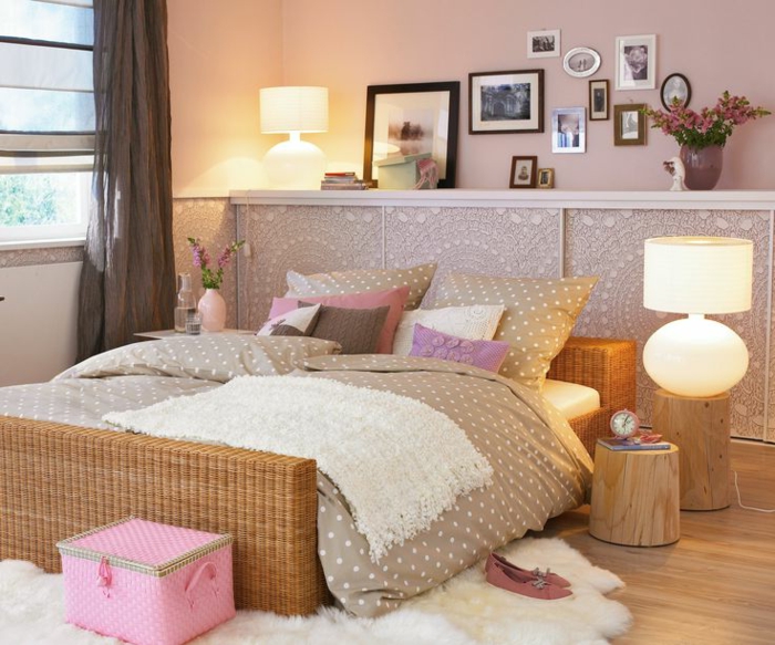 Jügenzimmer-für-Mädchen-Bilder-braune-Gardine