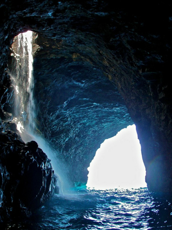 Na-Pali-Küste-Höhle-Kauai-Hawaii