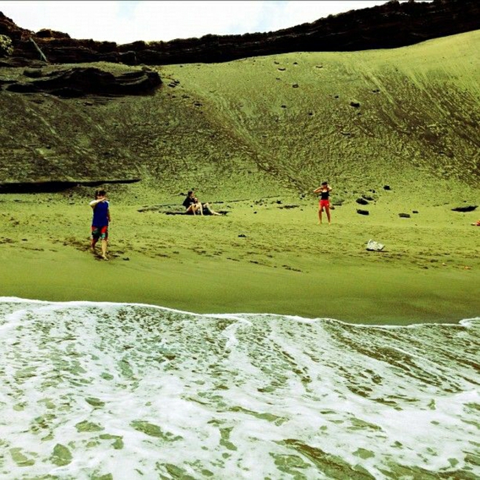Papakōlea-Beach-Big-Island-Hawaii-Green-Sand-Beach