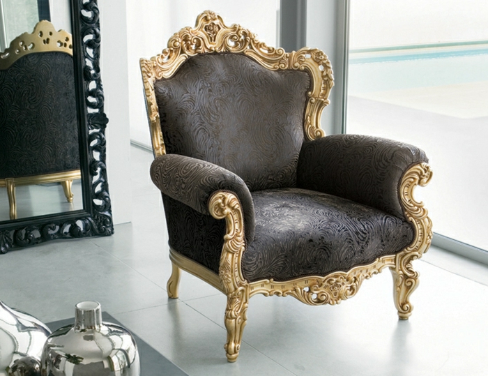 eleganter-Barock-Sessel-goldener-Rahmen-italienisches-Design
