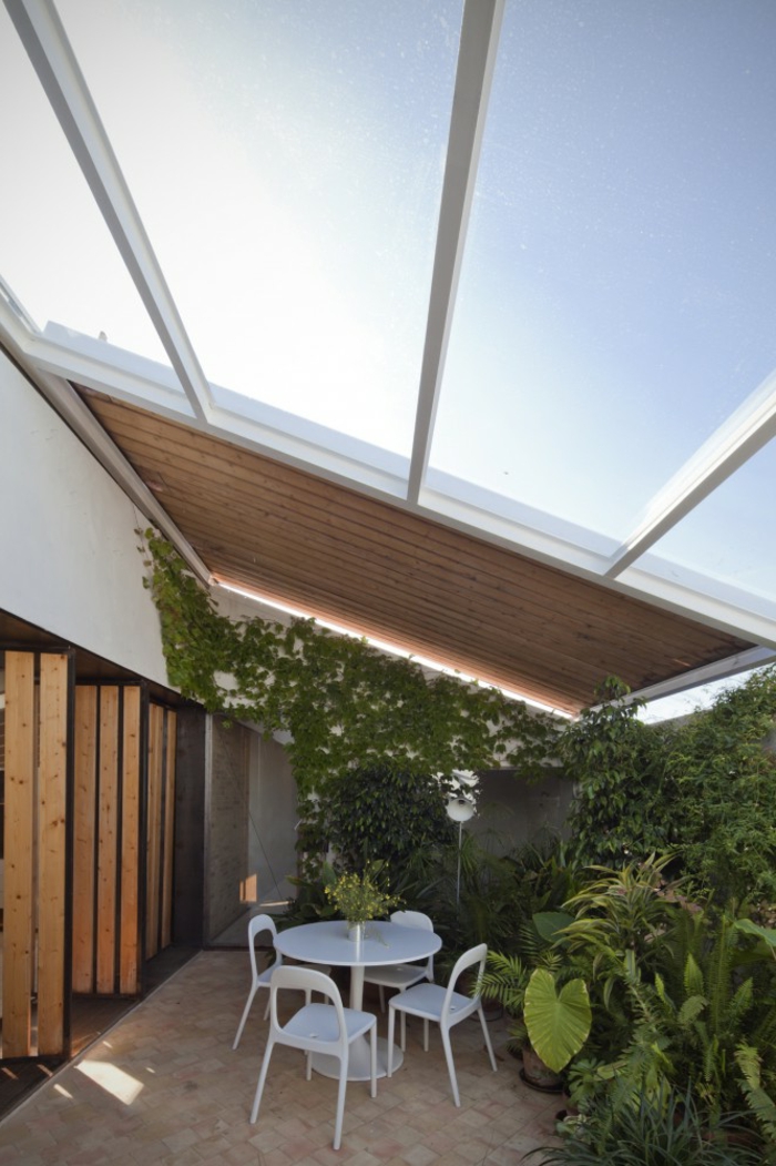 glasswand-terrasse-dachwohnung-gestalten