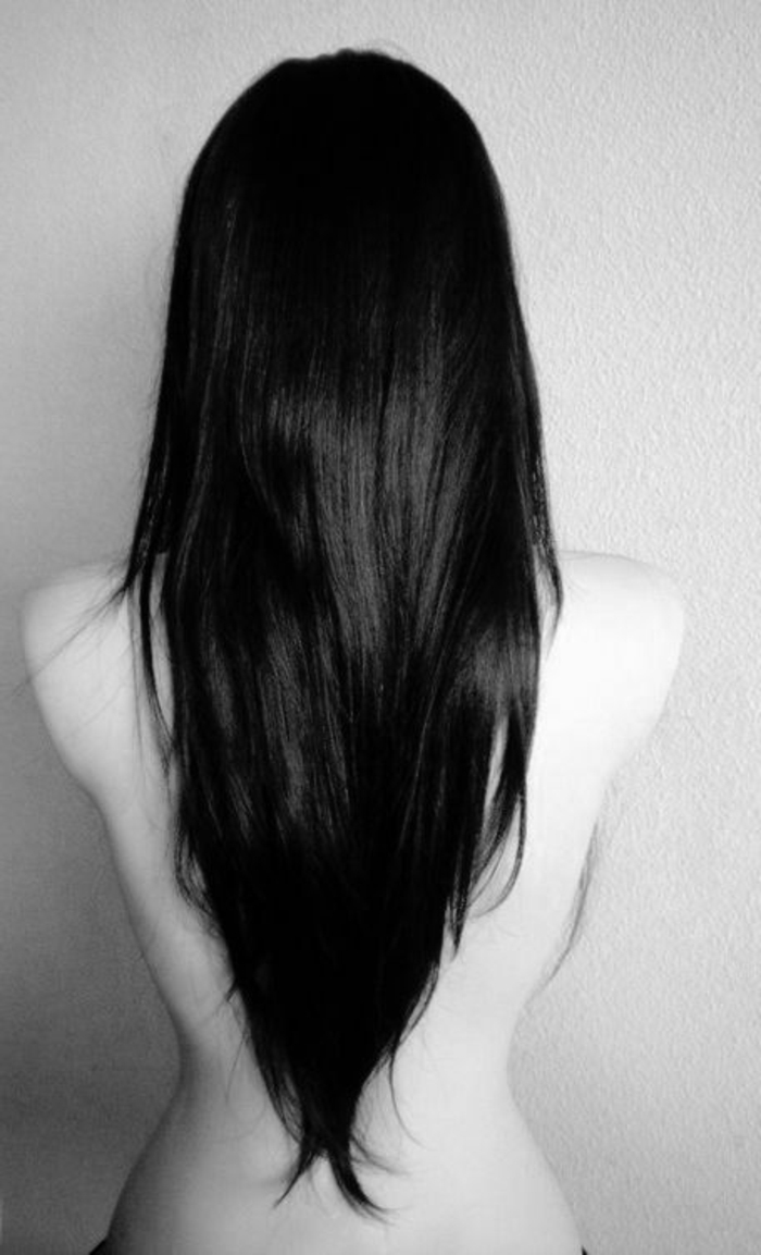 Schwarze lange haare frisuren