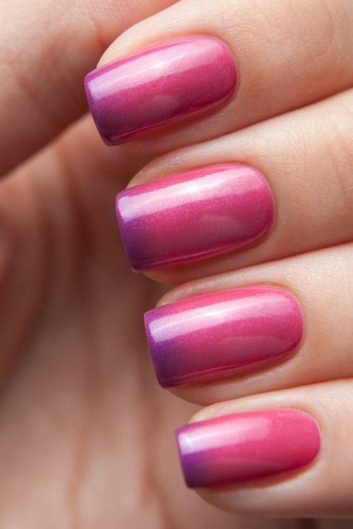 rosa-Thermo-Nagellack-wechselnde-Farbe