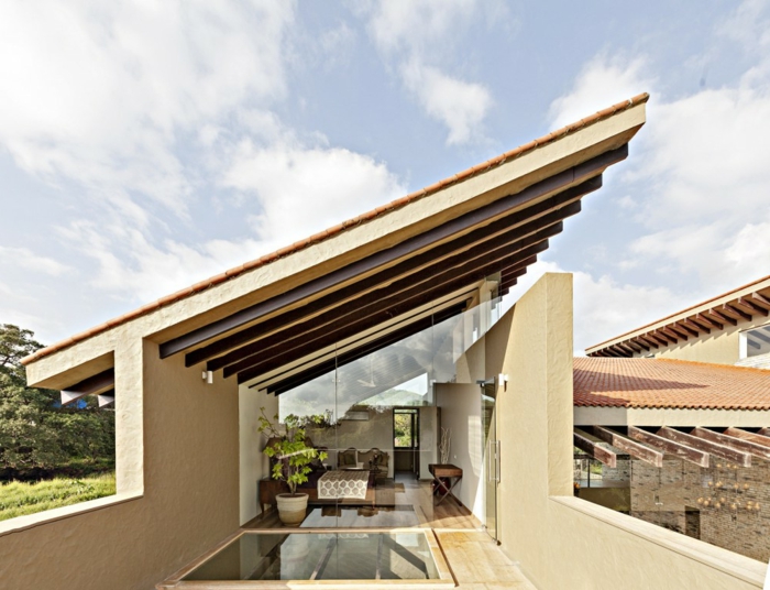 terrassen-gestaltungsmöglichkeiten-interessantes-dach