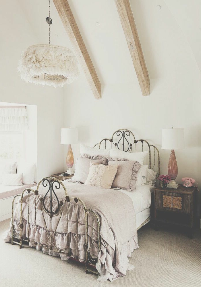 vintage-schlafzimmer-dachwohnung-weiße-gestaltung