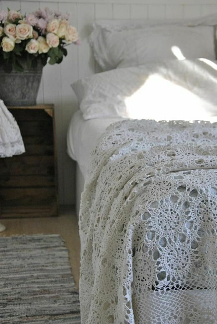 Crochet-Bettdecke-weiß-romantisch-shabby-chic