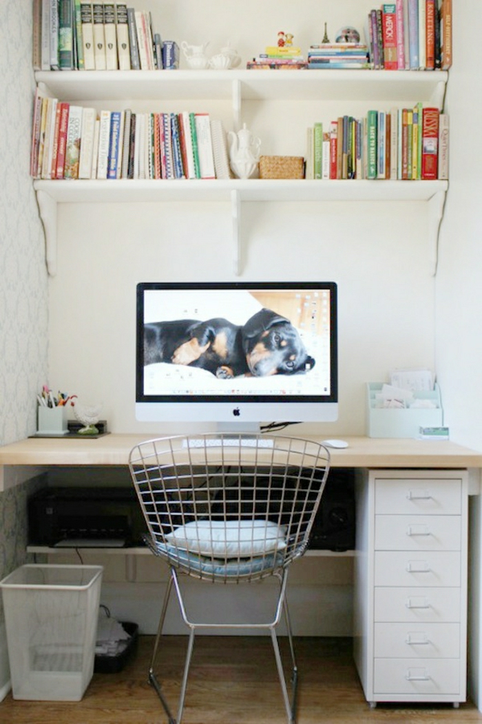Schreibtisch-Schubladen-Stuhl-originelles-Design-Mac-Emier-Regale-Bücher
