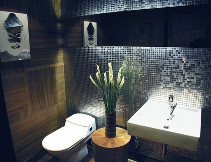 badezimmer-mit-mosaik-dunkles-modell