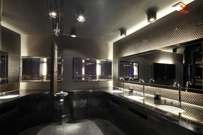 badezimmer-mit-mosaik-schöne-schwarze-gestaltung