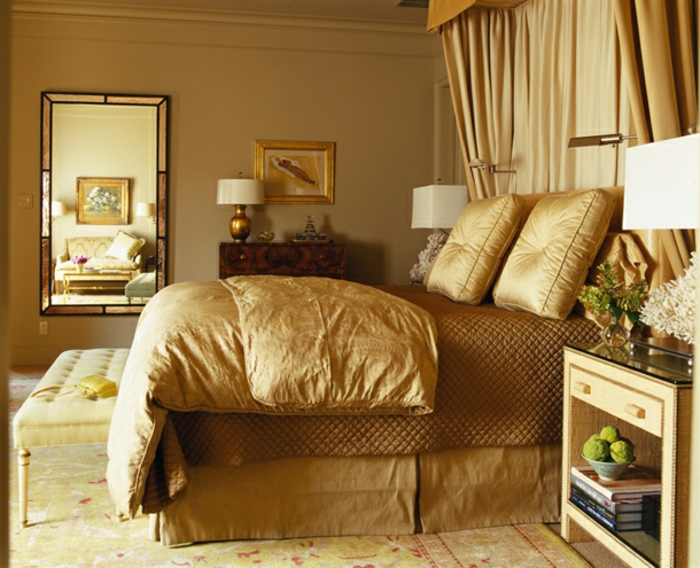 farbe-gold-in-der-einrichtung-wunderschönes-schlafzimmer-modell