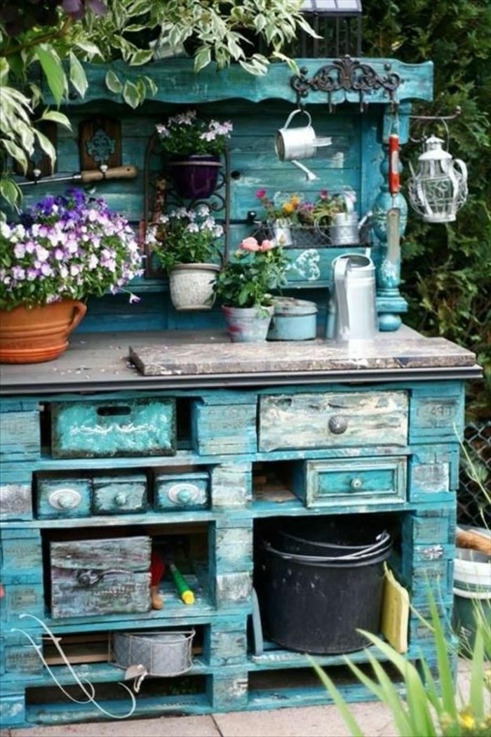 gartenmöbel-holz-rustikal-blau-vintage-Garten-Zubehör