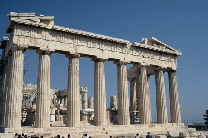 griechische-architektur-wunderschöne-gestaltung-mit-säulen