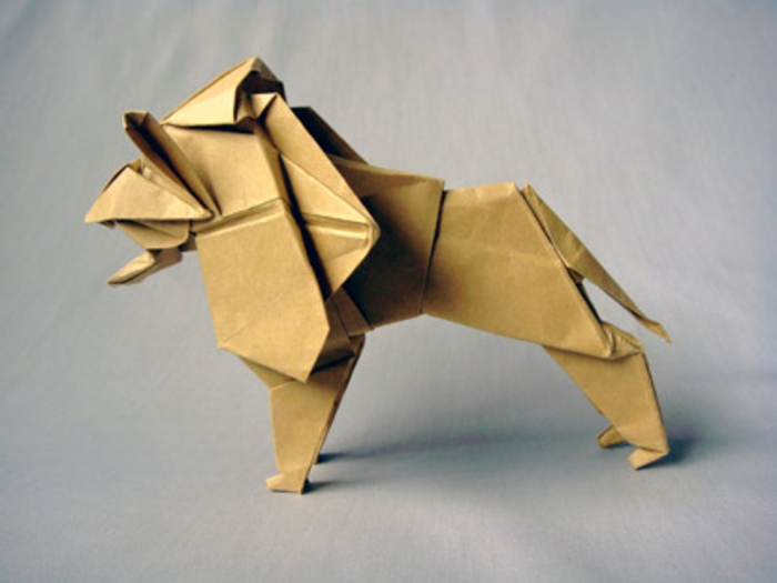 origami-tiere-ein-löwe - grauer hintergrund
