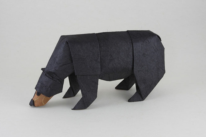 origami-tiere-ein-schwarzer-bär