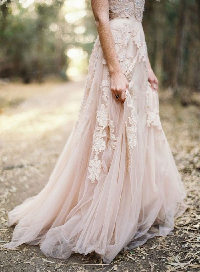 romantisches-Modell-boho-chic-Kleid-Stickerei-Tüll-Hochzeitskleid