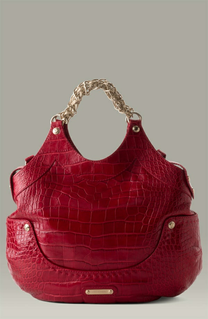 versace-taschen-rotes-schönes-modell