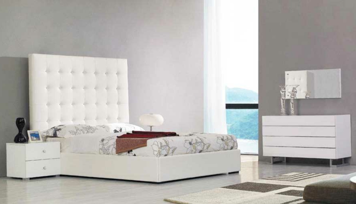 weiße-betten-graues-schlafzimmer