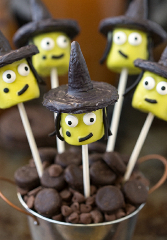 Halloween-Süßigkeiten-schwarz-schokolade-grüne-zucker