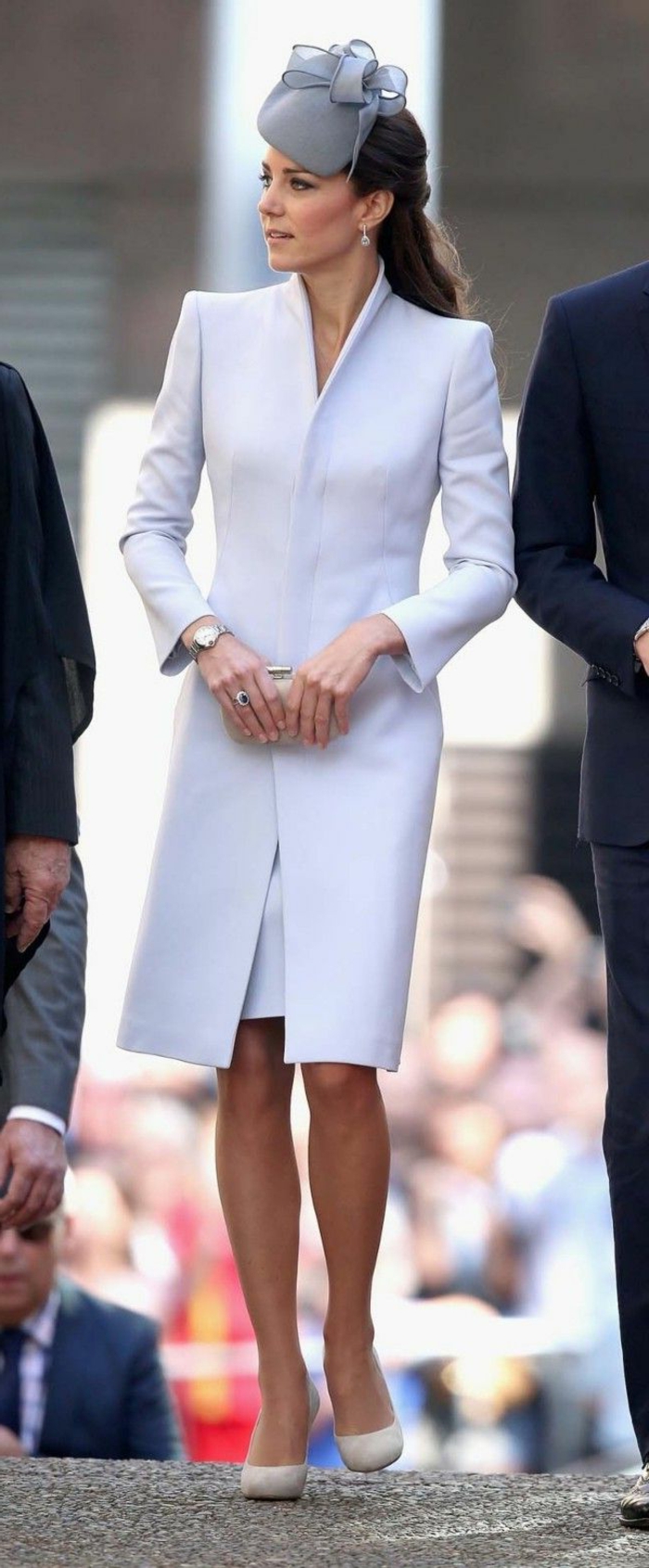 Kate-Middleton-weißer-Mantel-elegantes-Modell