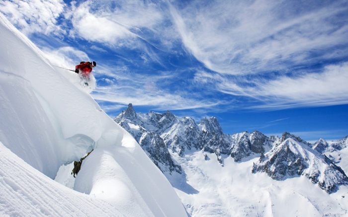 bilder-von-skifahren-weiße-wolken