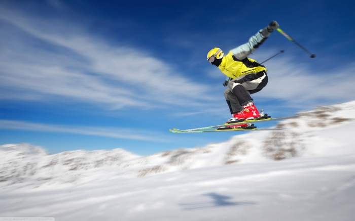 bilder-von-skifahren-wunderschöner-himmel