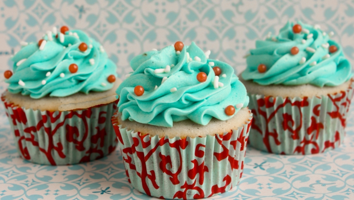 cupcakes-schöne-Dekoration-Creme-Minze-Farbe