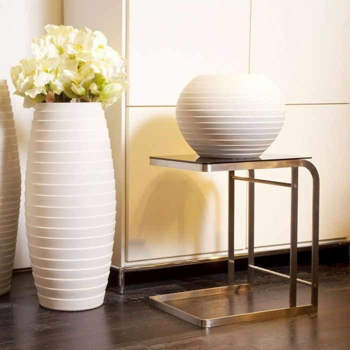 deko- vasen-weiße-gestaltung