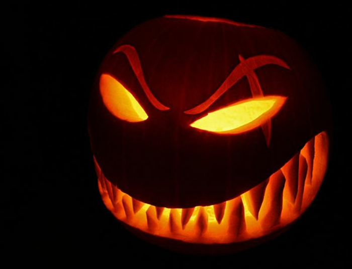 halloween-kürbisse-böses-gesicht
