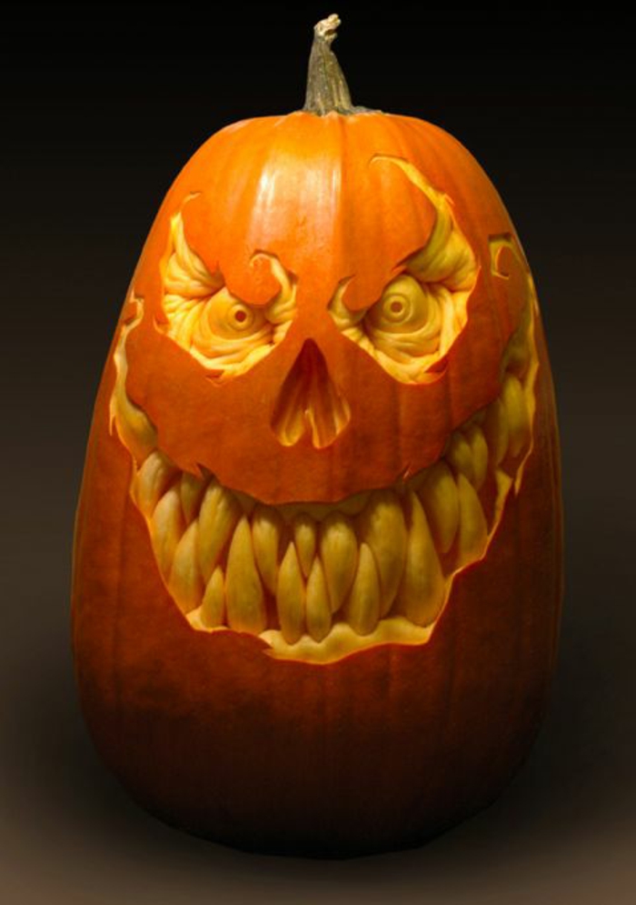 halloween-kürbisse-schreckliche-zähne