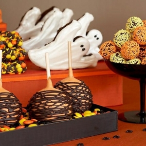 Coole Vorschläge für Halloween Süßigkeiten und Mini-Kuchen