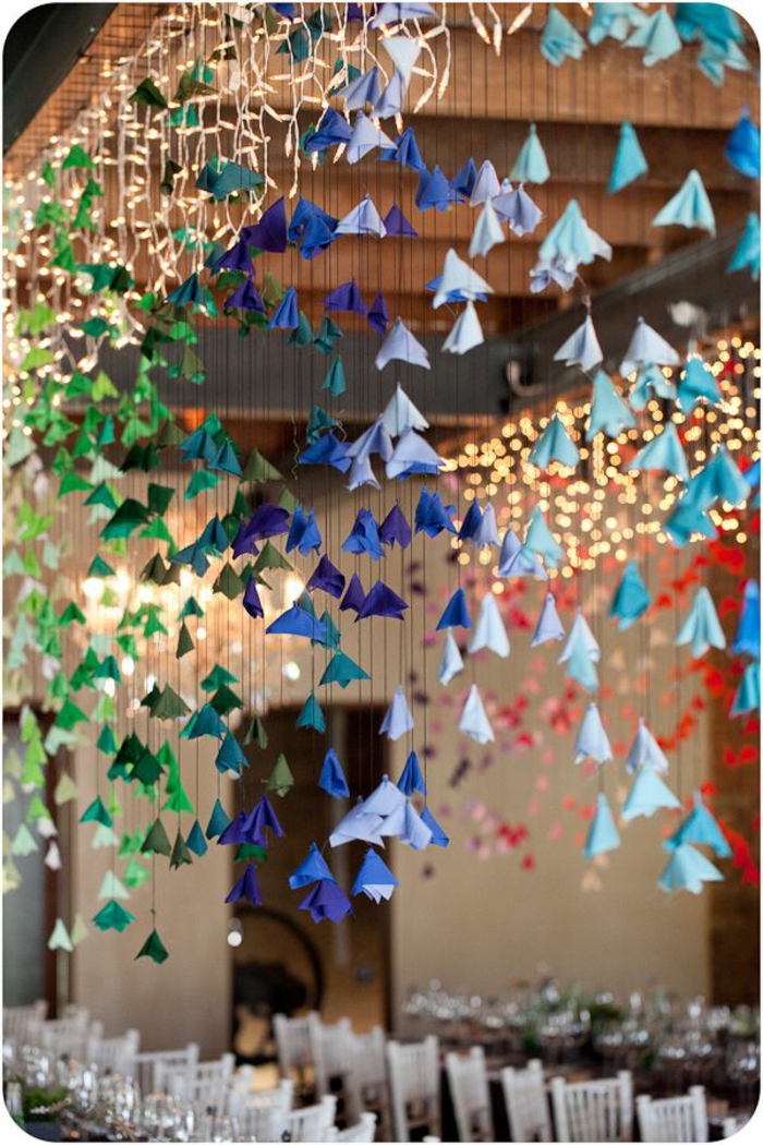hängende-Girlanden-Papierblumen-Origami-Kunst-Hochzeit-Tischdekoration
