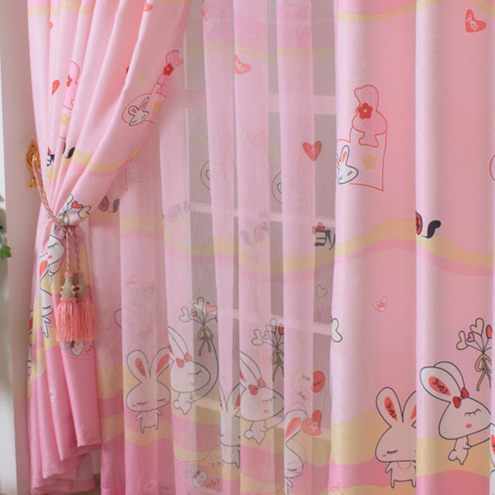 kinder gardinen-super-schick-in-rosa-farbe-mädchen-kinderzimmer-einrichten