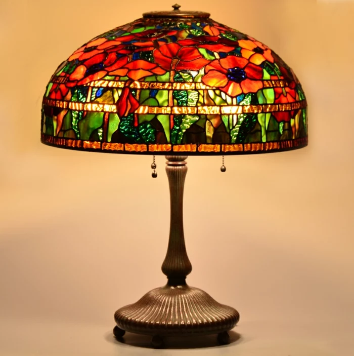 orientalische-Lampe-handgemacht-art-feines-Design-Nachttischlampe