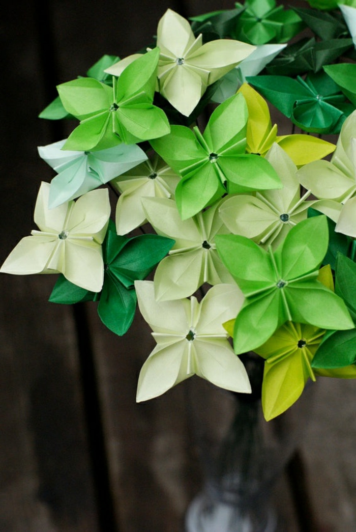 origami-blumen-grüne-Nuancen-frisch-kreativ-handgemacht