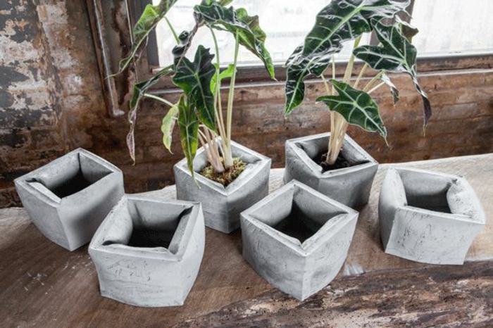pflanzkübel-aus-beton-interessante-designs
