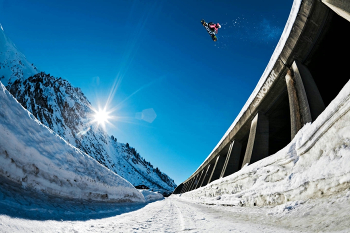 wunderschöne snowboarding wallpaper - blauer himmel