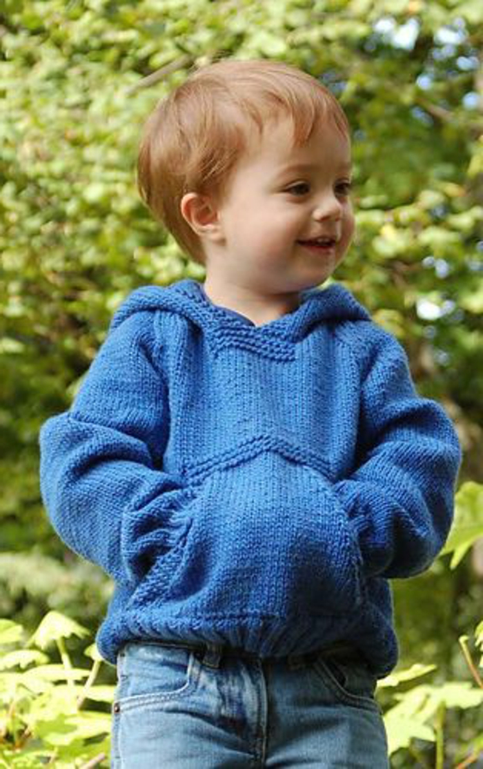 Baby-Pullover-stricken-blau-und-robust