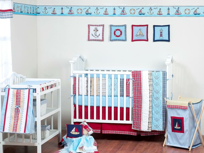 Babyzimmer-für-Jungen-drei-Hauptfarben-Merres-Motive