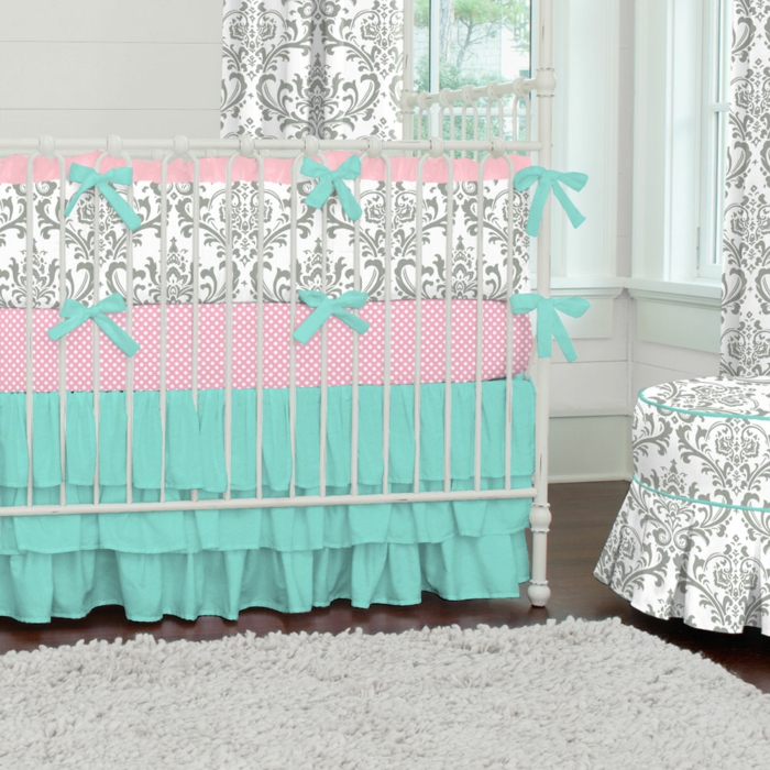 Babyzimmer-für-Mädchen-Designer-babybettwäsche-süße-Farben