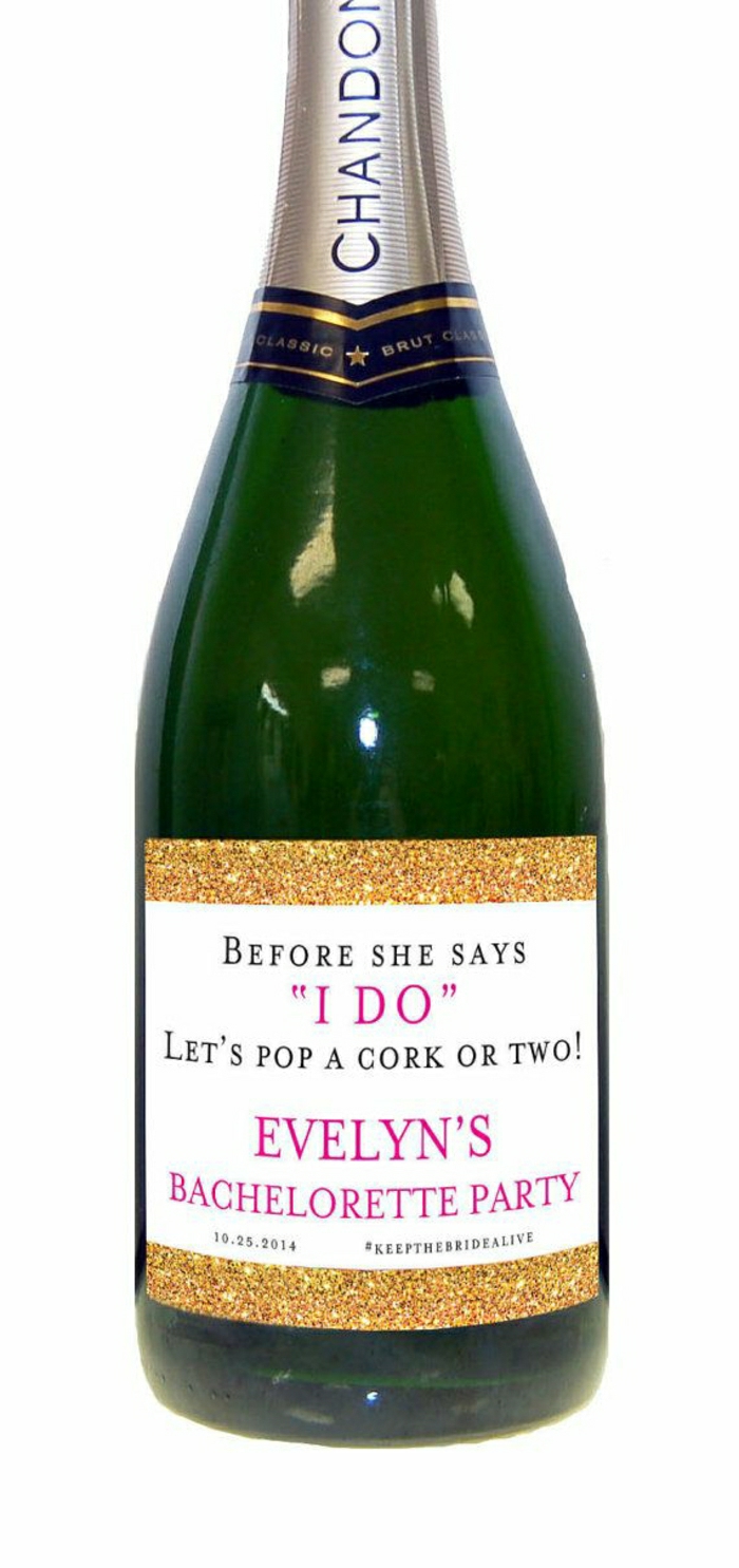 Etiketten-selbst-gestalten-spezieller-Anlass-personalisiert-Champagne-Flasche