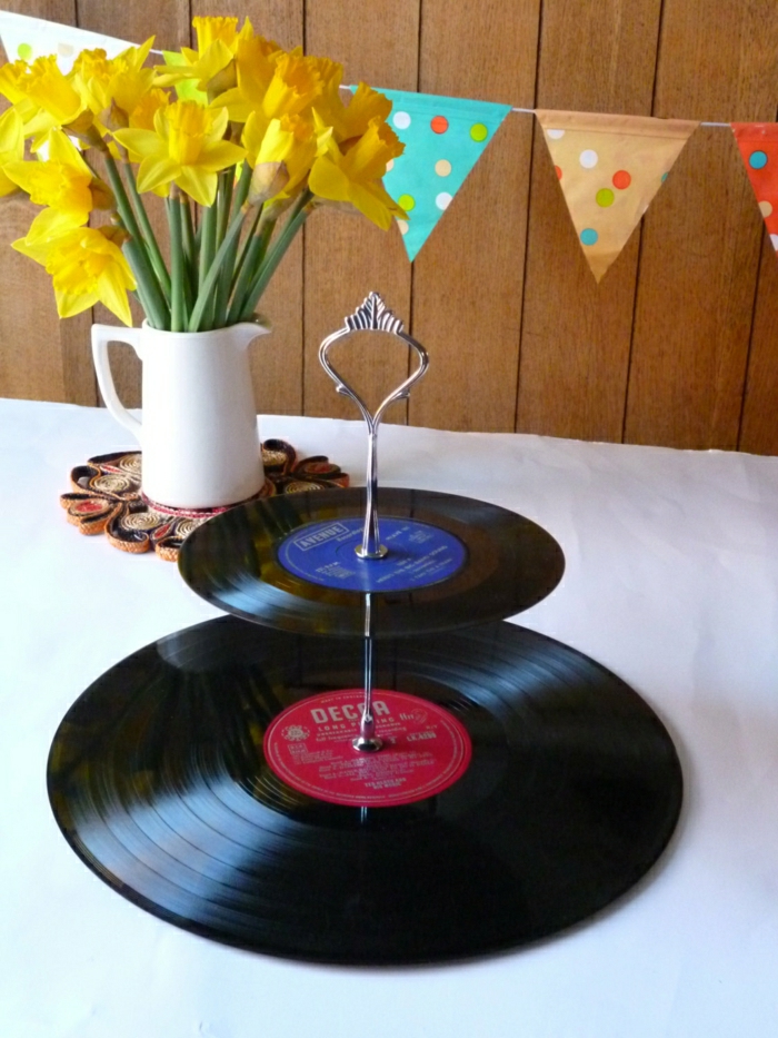 Feier-Hochzeit-Geburtstag-kreative-praktische-Idee-alte-vinyl-Platten-Tortenständer-Cupcake-Ständer
