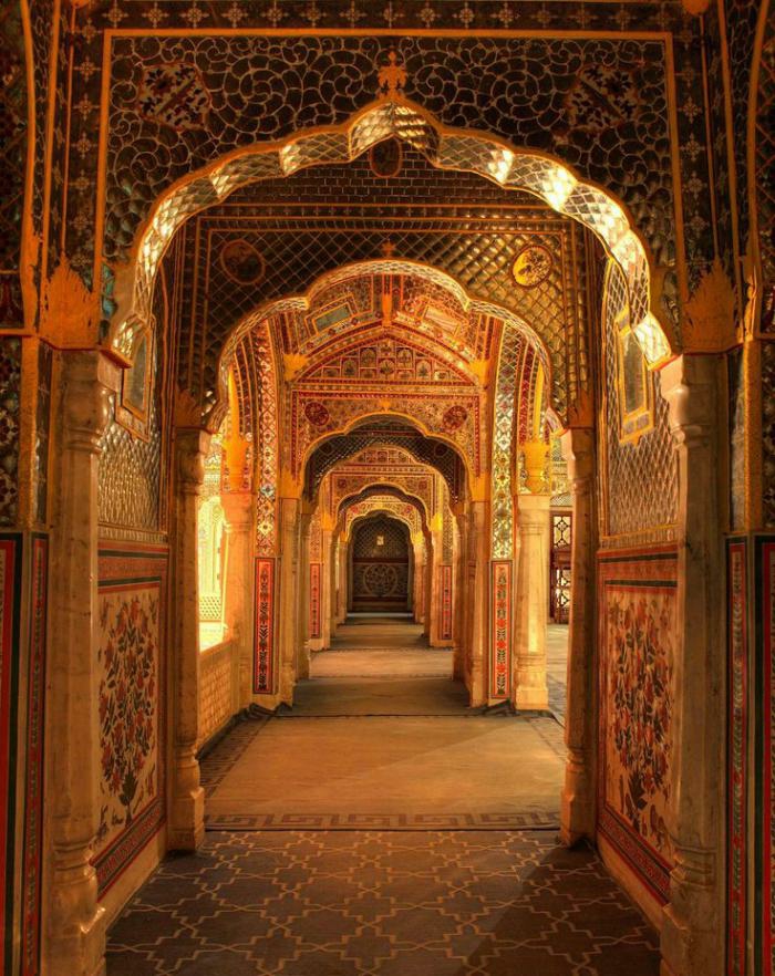 Indien-Rundreise-Indian-Palast-Schloss-Tempel-in-Indien-Architektur