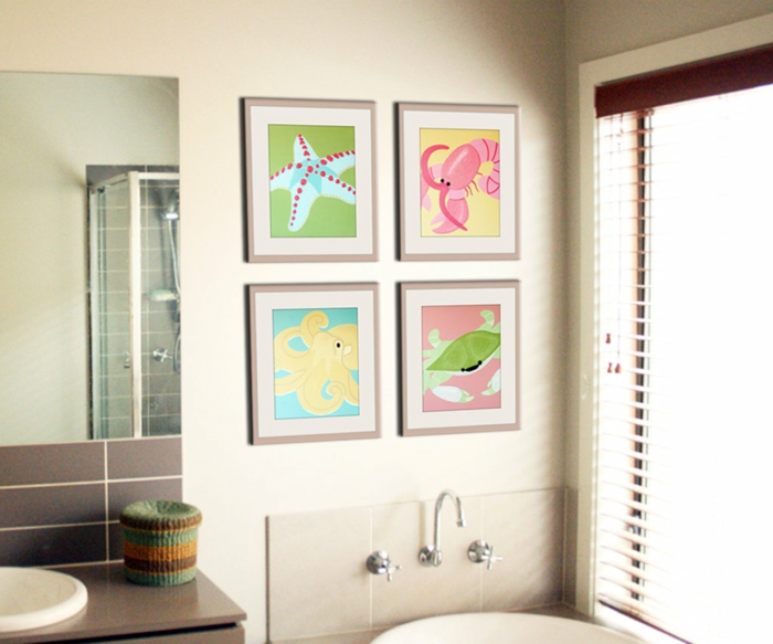 badezimmer-ideen-Dekoration-Wandbilder-lustige-Motive-Krebs-Oktopode-Seestern-Darstellungen
