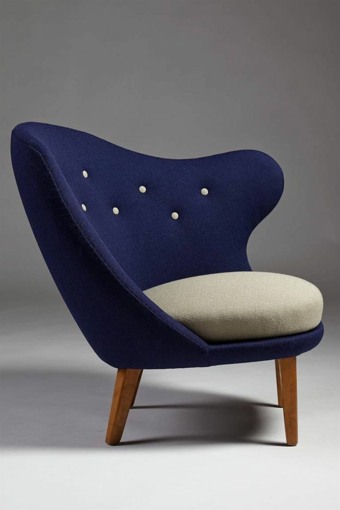 bequemer-Lounge-sessel-zweifarbig-dunkelblau-beige-Knöpfe-kreatives-Design