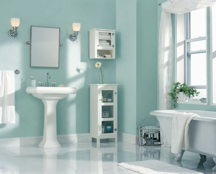 dekoideen-Badezimmer-Blumen-Blumentopf-Wände-Minze-Farbe