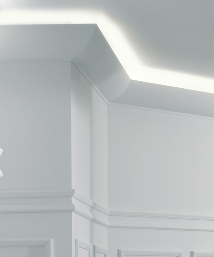 indirekte-beleuchtung-decke-moderne-weiße-gestaltung