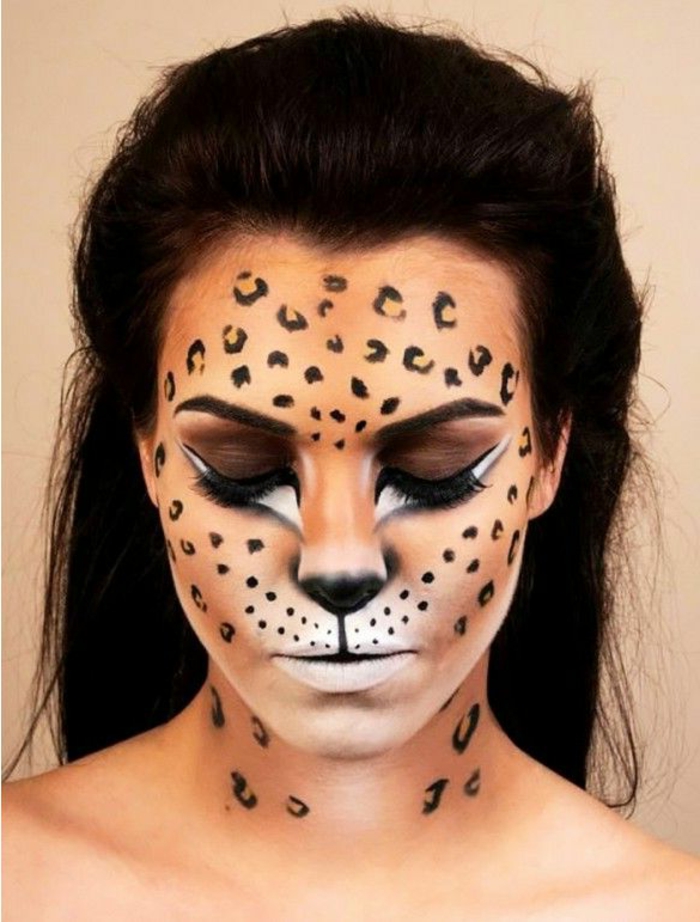 leopard-gesicht-schminken-wunderschöne-dunkelhaarige-frau