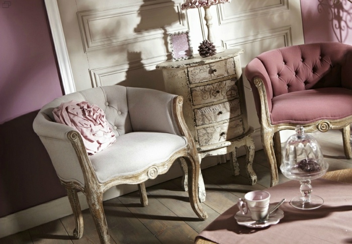 loungesessel-Samt-Knöpfe-Barock-Design-elegantes-Interieur-shabby-chic-Elemente-rosa-Nuancen